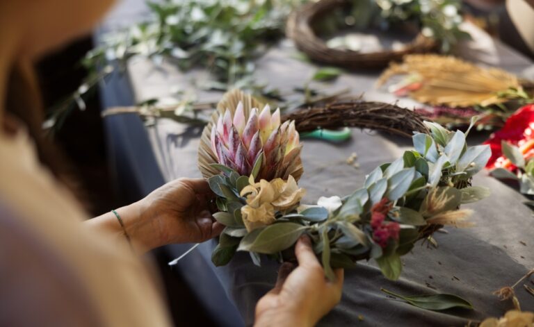 Wreath,Making,Workshop,And,Masterclass,Using,Festive,Decorations