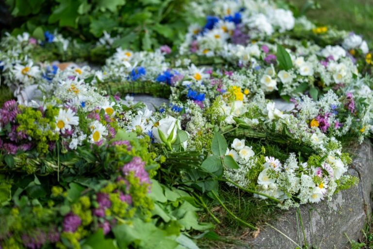 Vibrant,Floral,Wreaths,Made,Of,Assorted,Flowers,And,Greenery,,Symbolizing
