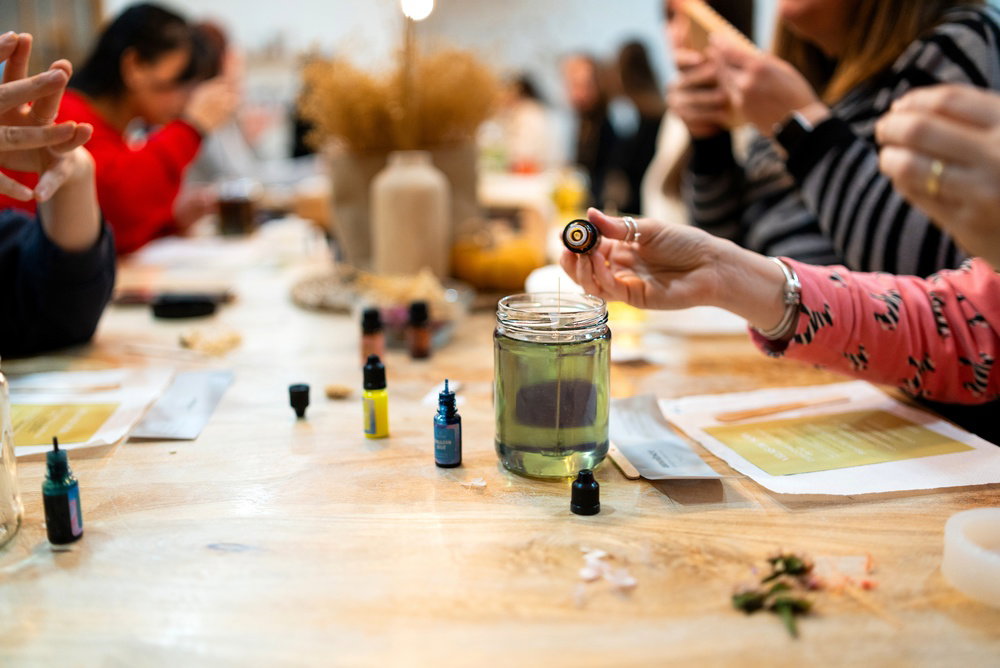 design your own scented candle workshop